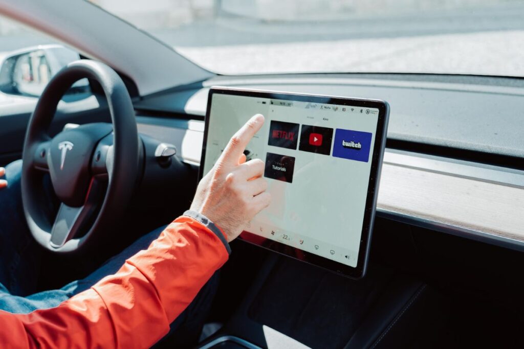 Understanding The Tesla Screen